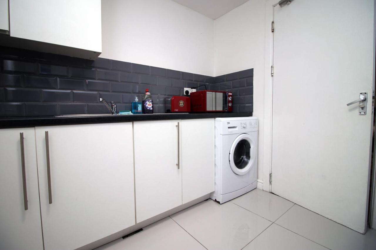 Lovely Studio Flat With Free Parking - Near To City Center Суонси Экстерьер фото