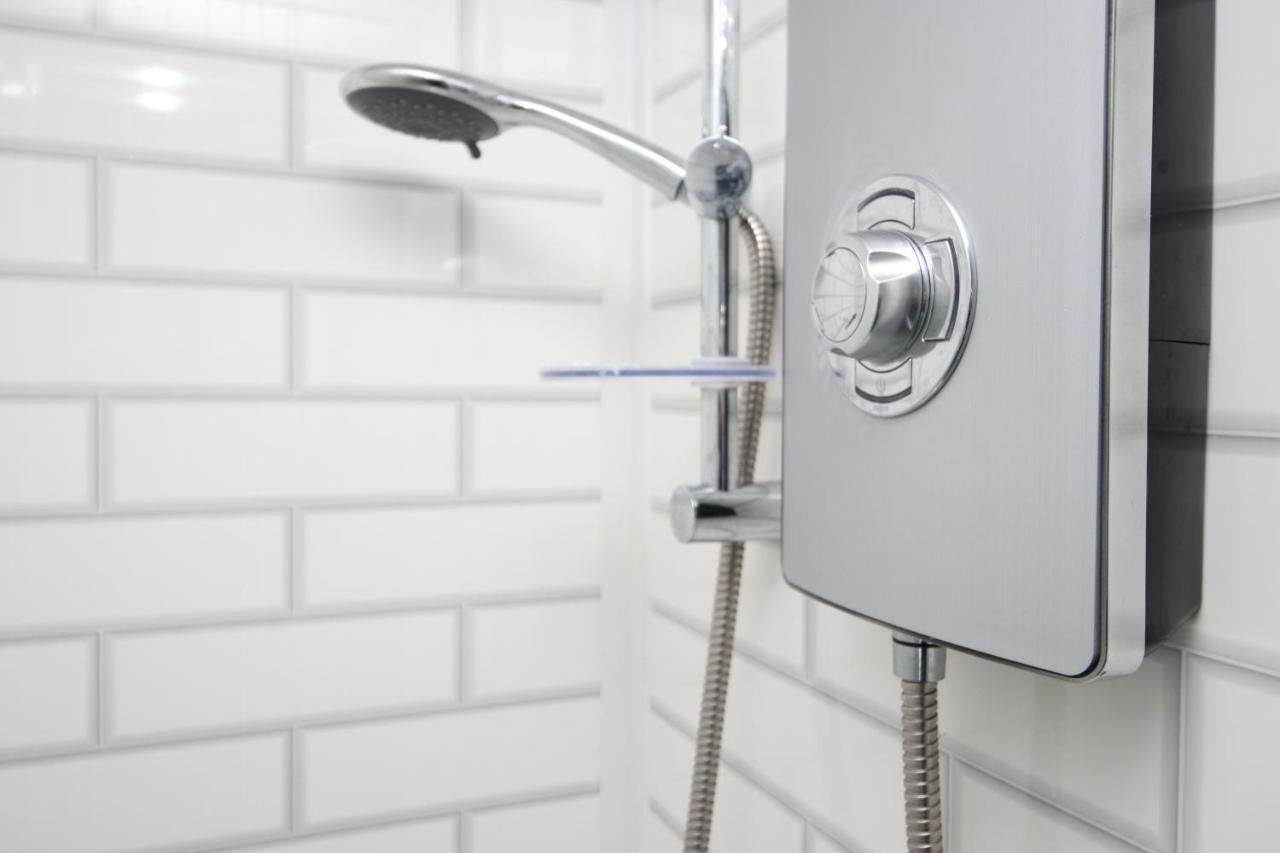 Lovely Studio Flat With Free Parking - Near To City Center Суонси Экстерьер фото